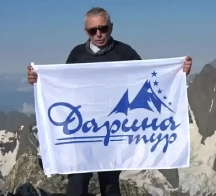 Максим Шаров